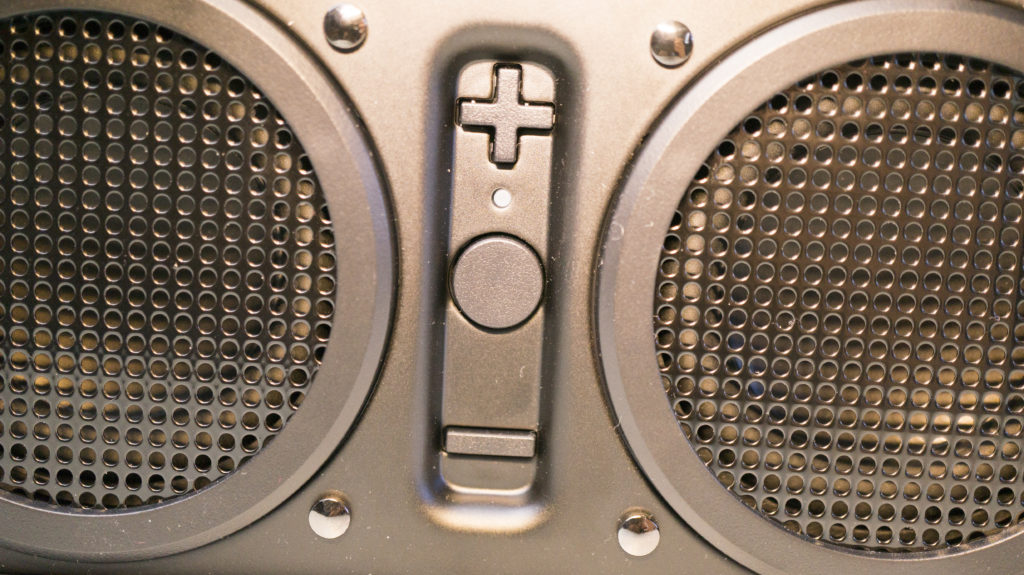 skull candy air raid speaker 1