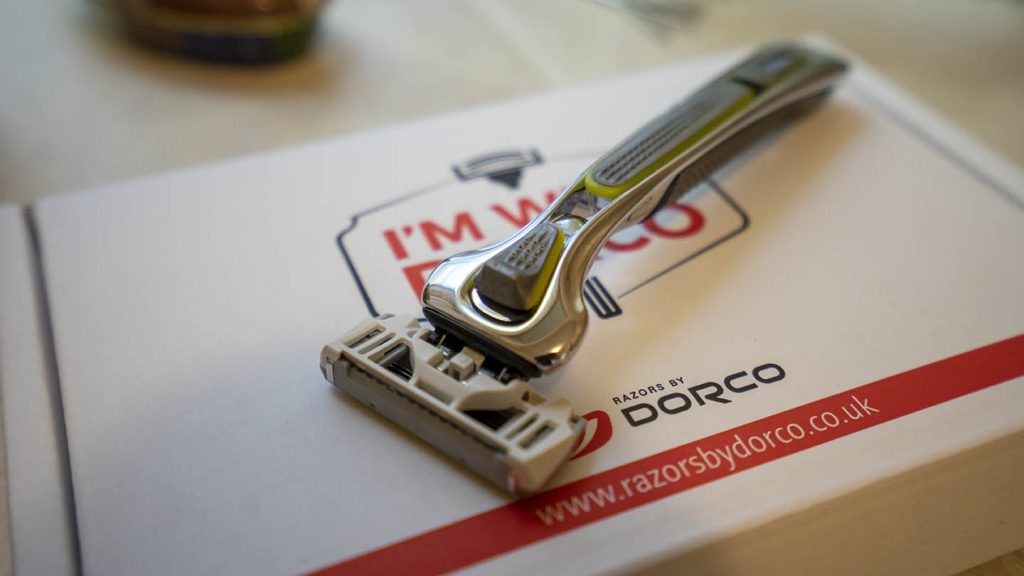 dorco plus 6 razor