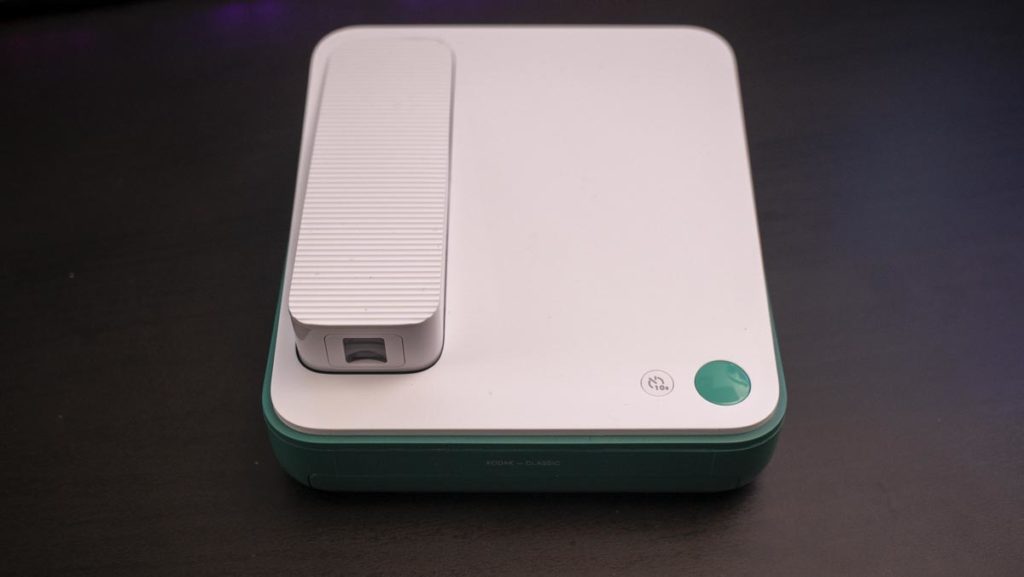 kodak smile classic instant camera