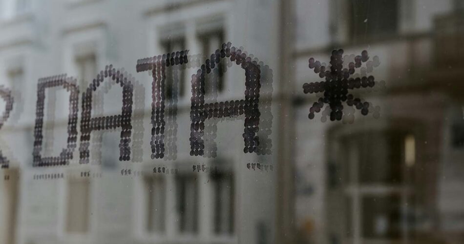 claudio-schwarz-fyeOxvYvIyY-unsplash